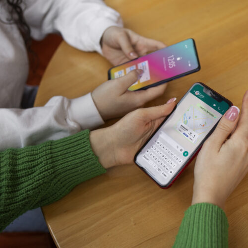 Condômino que insinuou “caixa 2” em grupo de WhatsApp é condenado a indenizar síndica